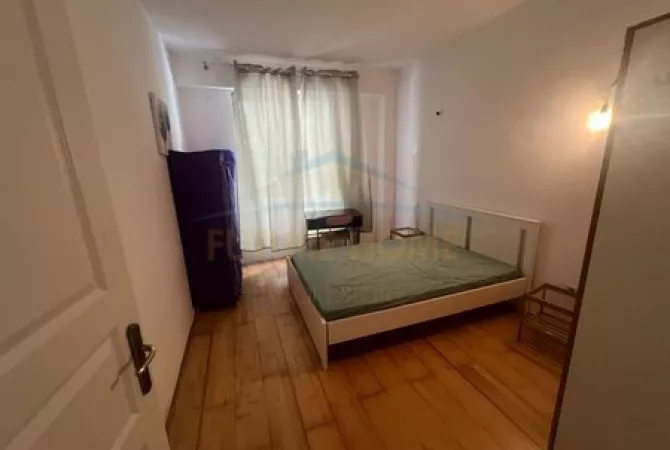 Shtepi me qera 1+1 ne Tirane - 550 Euro