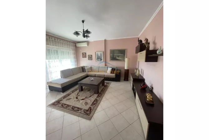 Shtepi me qera 2+1 ne Tirane - 600 Euro