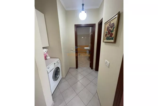 Shtepi me qera Apartament ne Tirane, 2+1, Mobilimi E mobiluar, Pagesa 600  Euro.