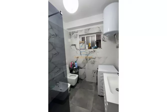 Shtepi ne shitje Apartament ne Tirane, 2+1, Mobilimi E mobiluar, Pagesa 155,000  Euro.
