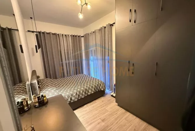 Shtepi ne shitje 2+1 ne Tirane - 140,000 Euro