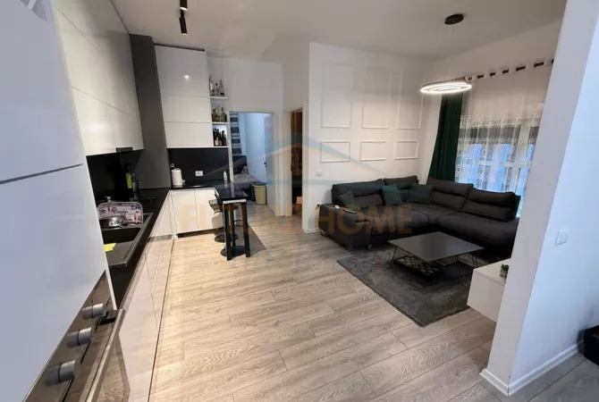 Shtepi ne shitje 2+1 ne Tirane - 140,000 Euro