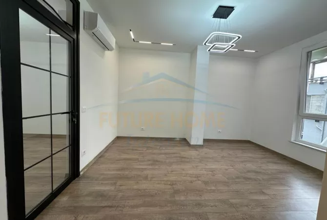 Shtepi ne shitje Apartament ne Tirane, 2+1, Mobilimi E mobiluar, Pagesa 178,000  Euro.