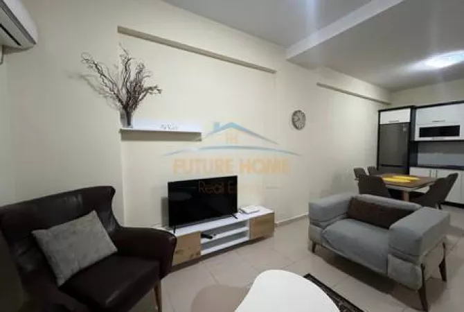 Shtepi me qera 1+1 ne Tirane - 450 Euro