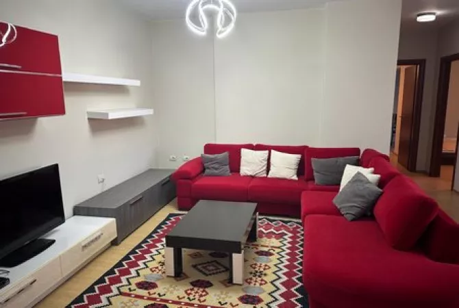 Shtepi me qera 2+1 ne Tirane - 750 Euro