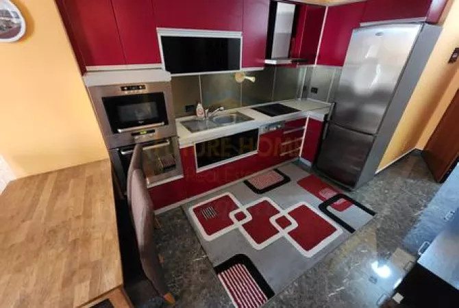 Shtepi me qera 2+1 ne Tirane - 800 Euro