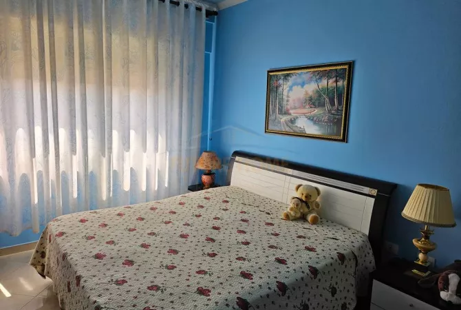 Shtepi ne shitje Apartament ne Tirane, 2+1, Mobilimi E mobiluar, Pagesa 248,625  Euro.