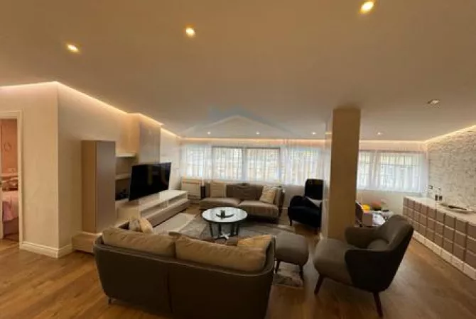 Shtepi me qera 3+1 ne Tirane - 800 Euro