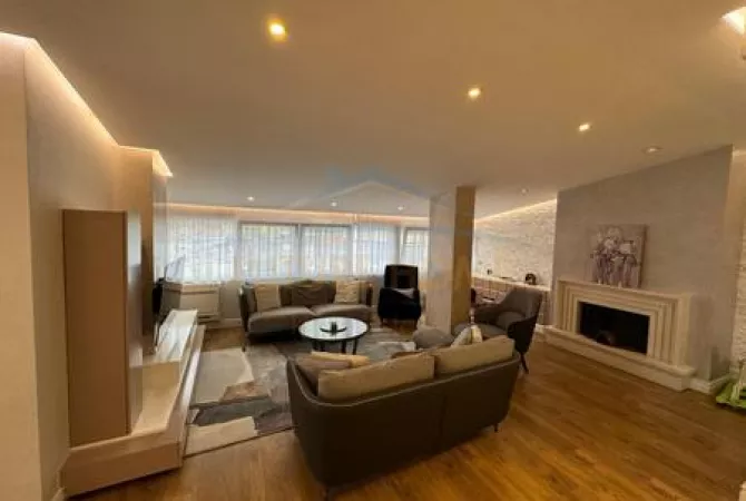 Casa in affitto 3+1 a Tirana - 800 Euro