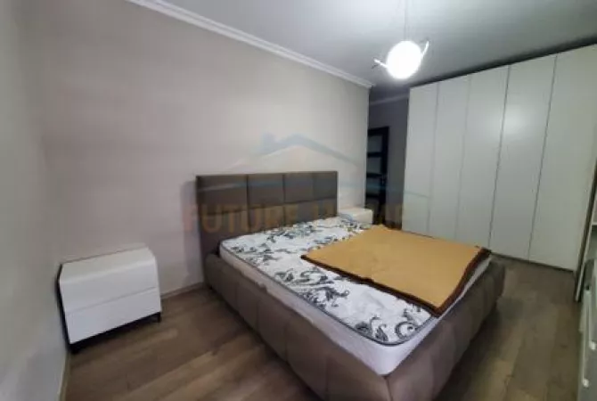 Shtepi me qera Apartament ne Tirane, 2+1, Mobilimi E mobiluar, Pagesa 450  Euro.