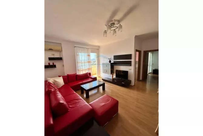 Shtepi me qera 2+1 ne Tirane - 450 Euro