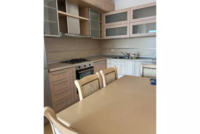 Casa in affitto 2+1 a Tirana - 450 Euro