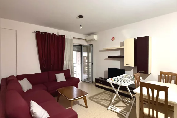 Shtepi me qera 1+1 ne Tirane - 500 Euro