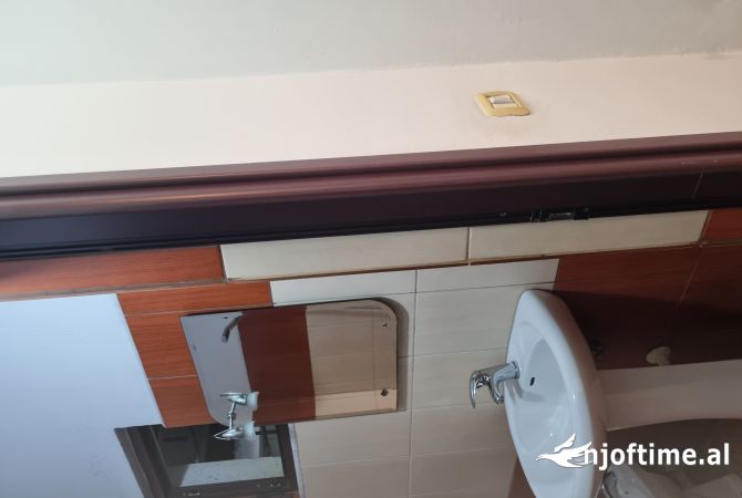 Shtepi me qera 1+1 ne Tirane - 250,000 Leke