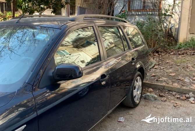 Auto in Vendita  a Tirana - 2,200 Euro