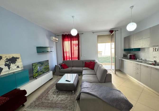 Shtepi me qera 2+1 ne Tirane - 650 Euro