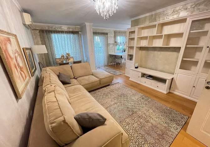 Shtepi me qera 2+1 ne Tirane - 800 Euro