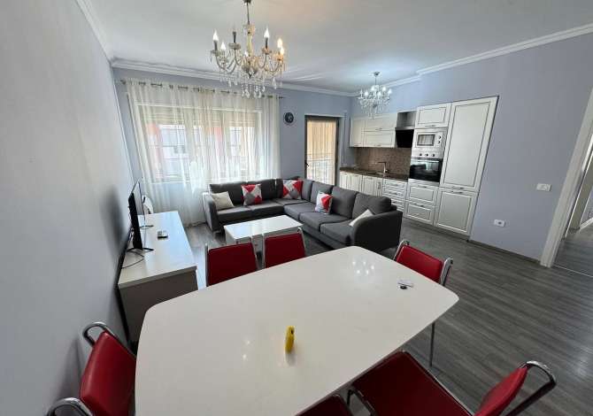 Casa in affitto 3+1 a Tirana - 1,000 Euro