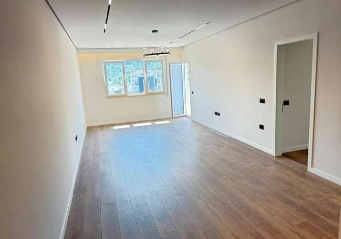 Shtepi ne shitje 2+1 ne Tirane - 230,000 Euro