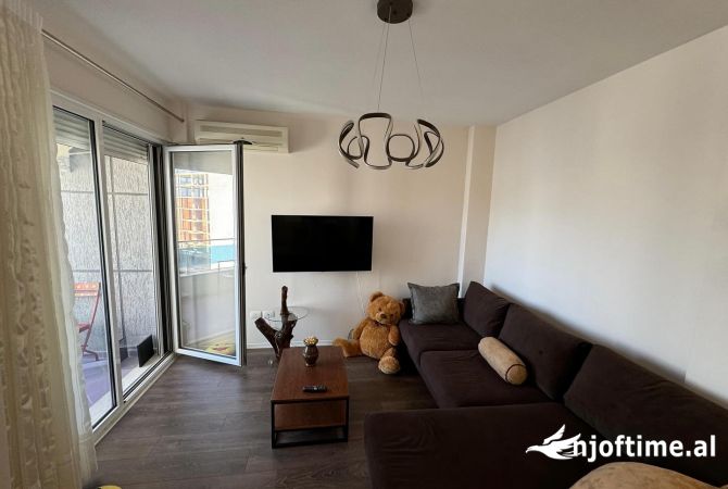 Shtepi me qera 2+1 ne Tirane - 700 Euro