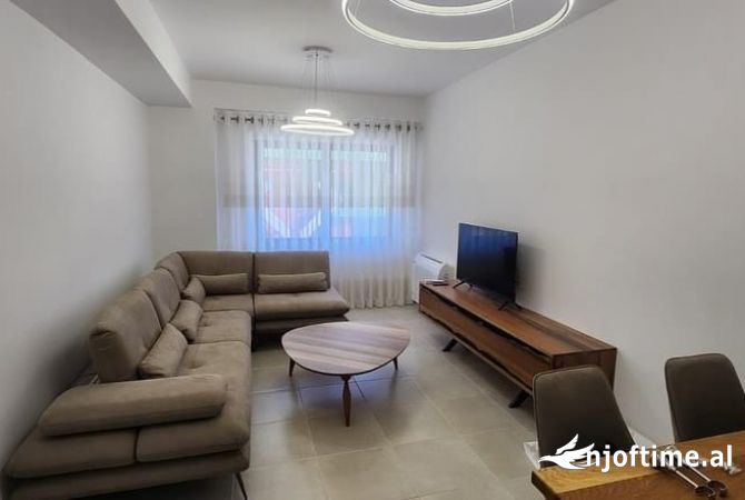 Shtepi me qera 1+1 ne Tirane - 600 Euro