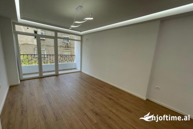 Shtepi ne shitje 2+1 ne Tirane - 173,000 Euro