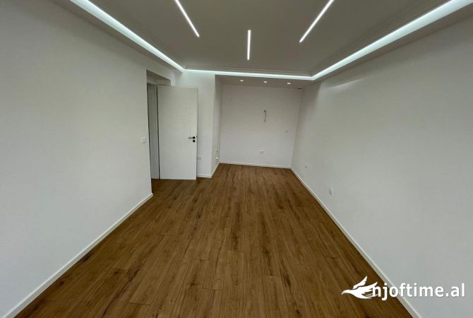 Shtepi ne shitje 2+1 ne Tirane - 160,000 Euro