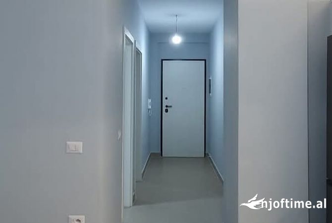 Shtepi me qera Apartament ne Tirane, 1+1, Mobilimi E mobiluar, Pagesa 550  Euro.