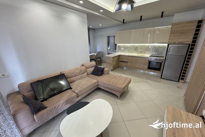 Shtepi me qera 1+1 ne Tirane - 700 Euro