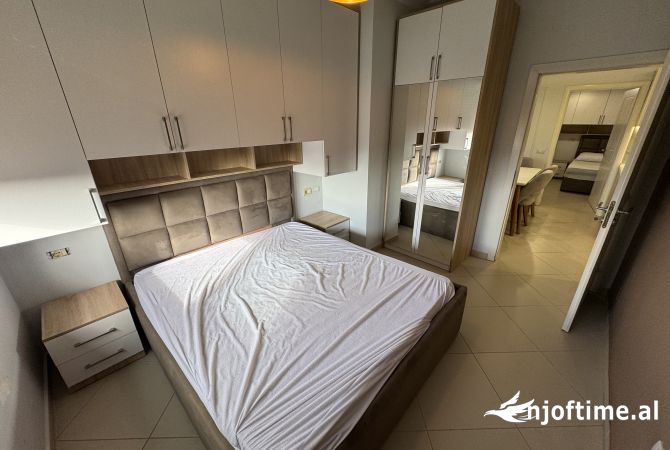 Shtepi me qera Apartament ne Tirane, 1+1, Mobilimi E mobiluar, Pagesa 700  Euro.