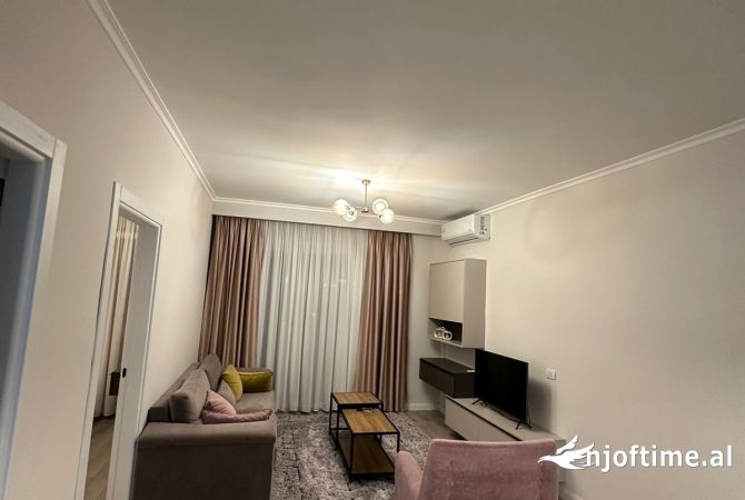 Shtepi me qera 1+1 ne Tirane - 650 Euro