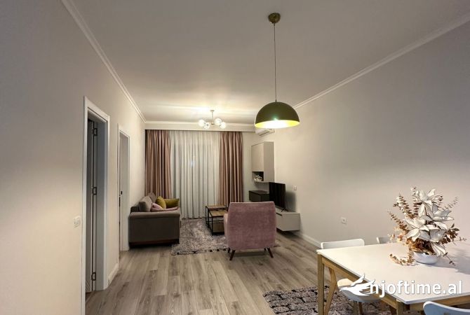 Shtepi me qera 1+1 ne Tirane - 650 Euro