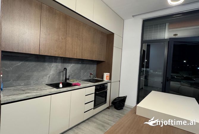Shtepi me qera Apartament ne Tirane, 2+1, Mobilimi E mobiluar, Pagesa 850  Euro.