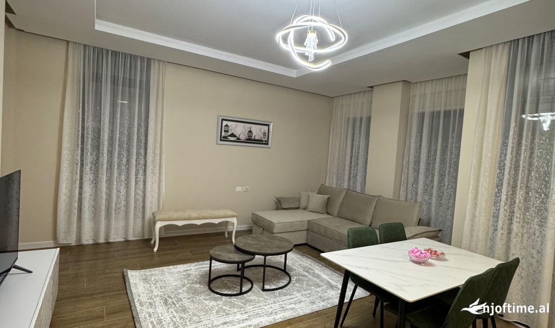 Shtepi me qera Apartament ne Tirane, 2+1, Mobilimi E mobiluar, Pagesa 60,000  Leke.