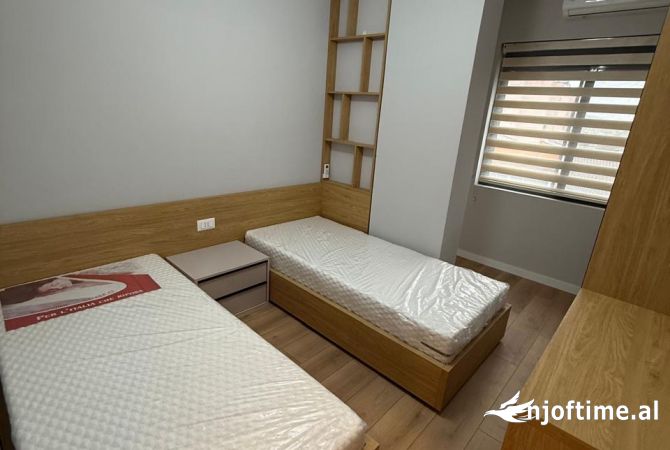 Shtepi me qera Apartament ne Tirane, 2+1, Mobilimi E mobiluar, Pagesa 600  Euro.