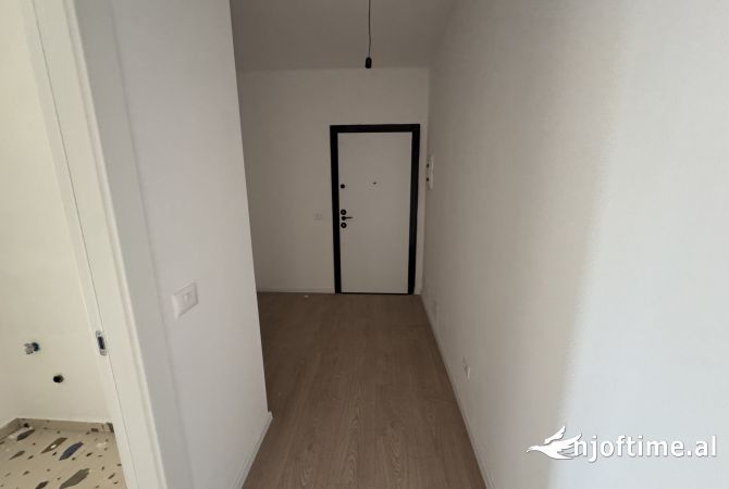 Shtepi me qera Apartament ne Tirane, 2+1, Mobilimi E mobiluar, Pagesa 550  Euro.
