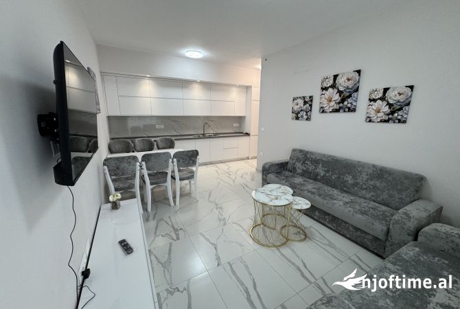 Shtepi me qera 2+1 ne Tirane - 800 Euro
