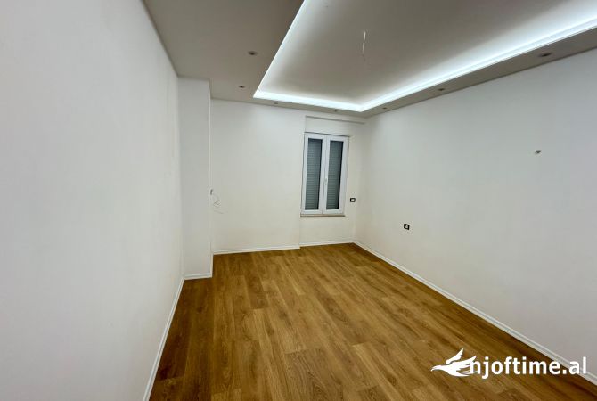 Shtepi me qera Apartament ne Tirane, 1+1, Mobilimi E mobiluar, Pagesa 500  Euro.