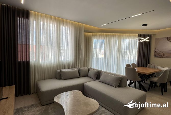 Shtepi me qera 2+1 ne Tirane - 850 Euro