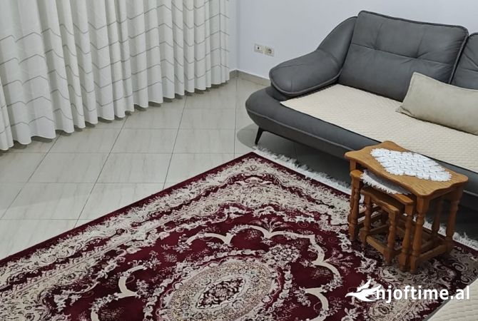 Shtepi me qera 1+1 ne Tirane - 400 Euro