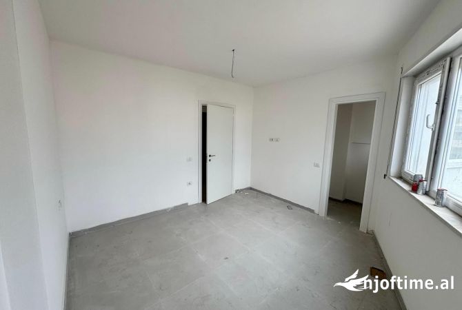 Shtepi me qera 2+1 ne Tirane - 650 Euro