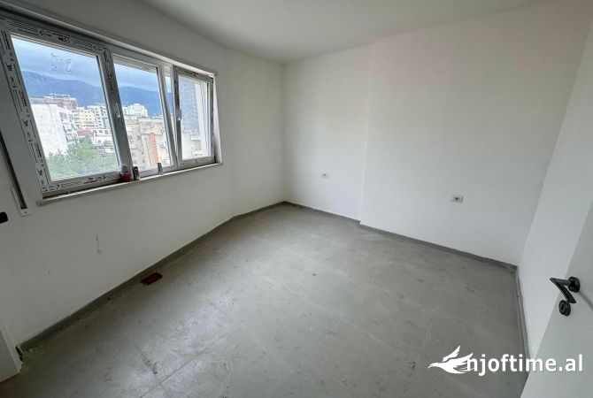Shtepi me qera 2+1 ne Tirane - 650 Euro