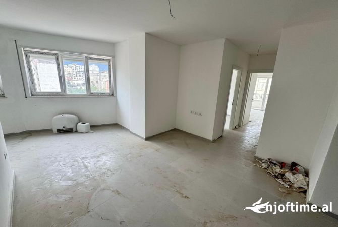 Shtepi me qera Apartament ne Tirane, 2+1, Mobilimi Bosh, pa mobiluar, Pagesa 650  Euro.