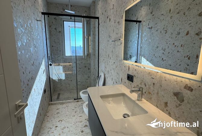 Shtepi me qera Apartament ne Tirane, 1+1, Mobilimi E mobiluar, Pagesa 800  Euro.