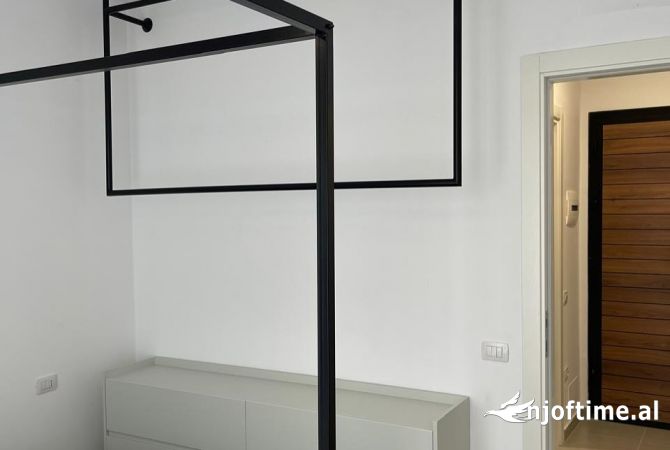 Shtepi me qera 1+1 ne Tirane - 50,000 Leke