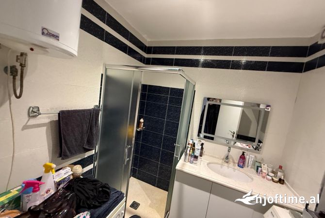 Shtepi me qera Apartament ne Tirane, 1+1, Mobilimi E mobiluar, Pagesa 55,000  Leke.