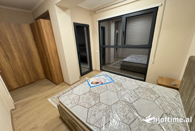 Shtepi me qera Apartament ne Tirane, 1+1, Mobilimi E mobiluar, Pagesa 50,000  Leke.