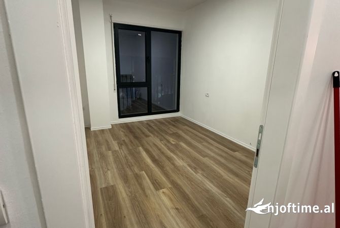 Shtepi me qera Apartament ne Tirane, 2+1, Mobilimi E mobiluar, Pagesa 800  Euro.