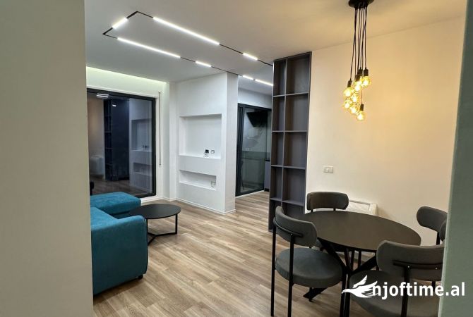 Shtepi me qera Apartament ne Tirane, 2+1, Mobilimi E mobiluar, Pagesa 800  Euro.