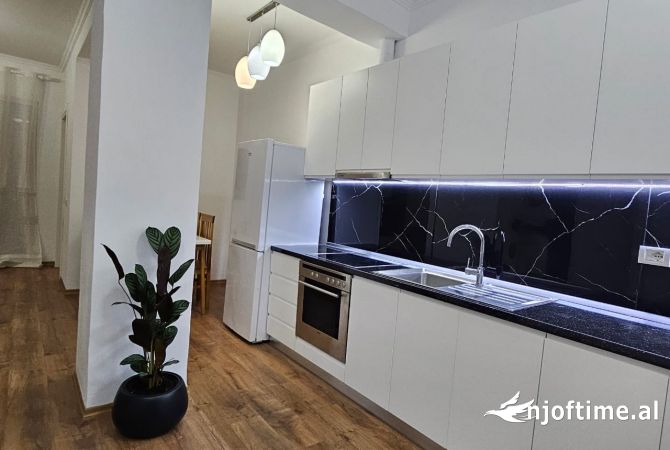 Shtepi me qera 2+1 ne Tirane - 600 Euro